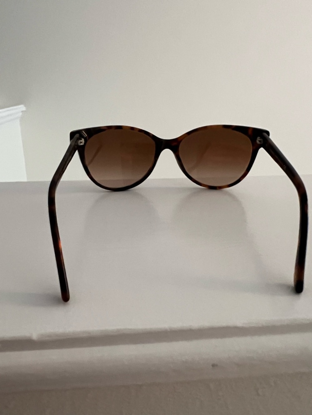 Versace Women's Tortoiseshell Sunglasses with Brown Gradient Lenses - Picture 7 of 8